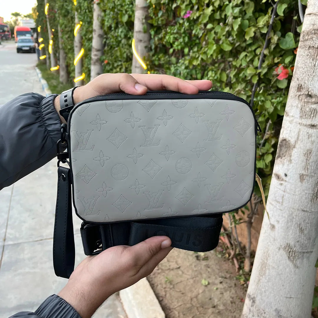 LV Sacoche Bandoulière Premium - Beige