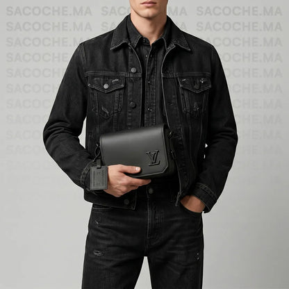Sacoche LV simple noir : Main & Bandoulière