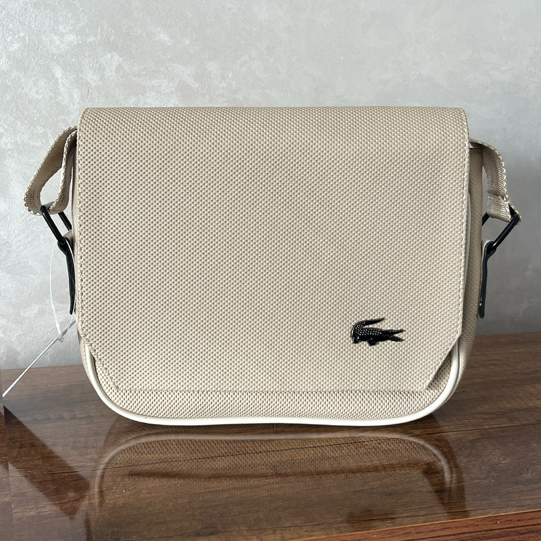 Sacs de Luxe L A C O S T E pour Homme – Élégance et Style