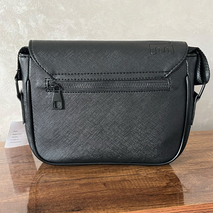 Sacs de Luxe L A C O S T E pour Homme – Élégance et Style