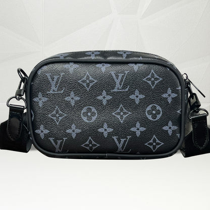 LV Crossbody Sacoche – Élégance et Style