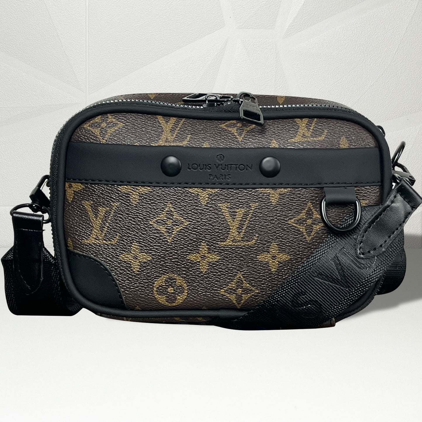 LV Crossbody Sacoche – Monogram Marron Classique