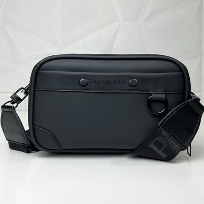 LV Crossbody Sacoche – Élégance et Style