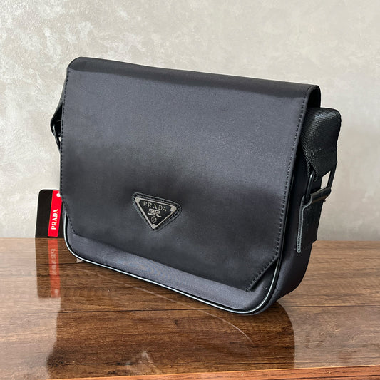 Sacs de Luxe P R A D A pour Homme – Élégance et Style