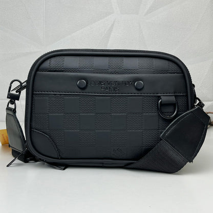 LV Crossbody Sacoche – Carreaux Noirs