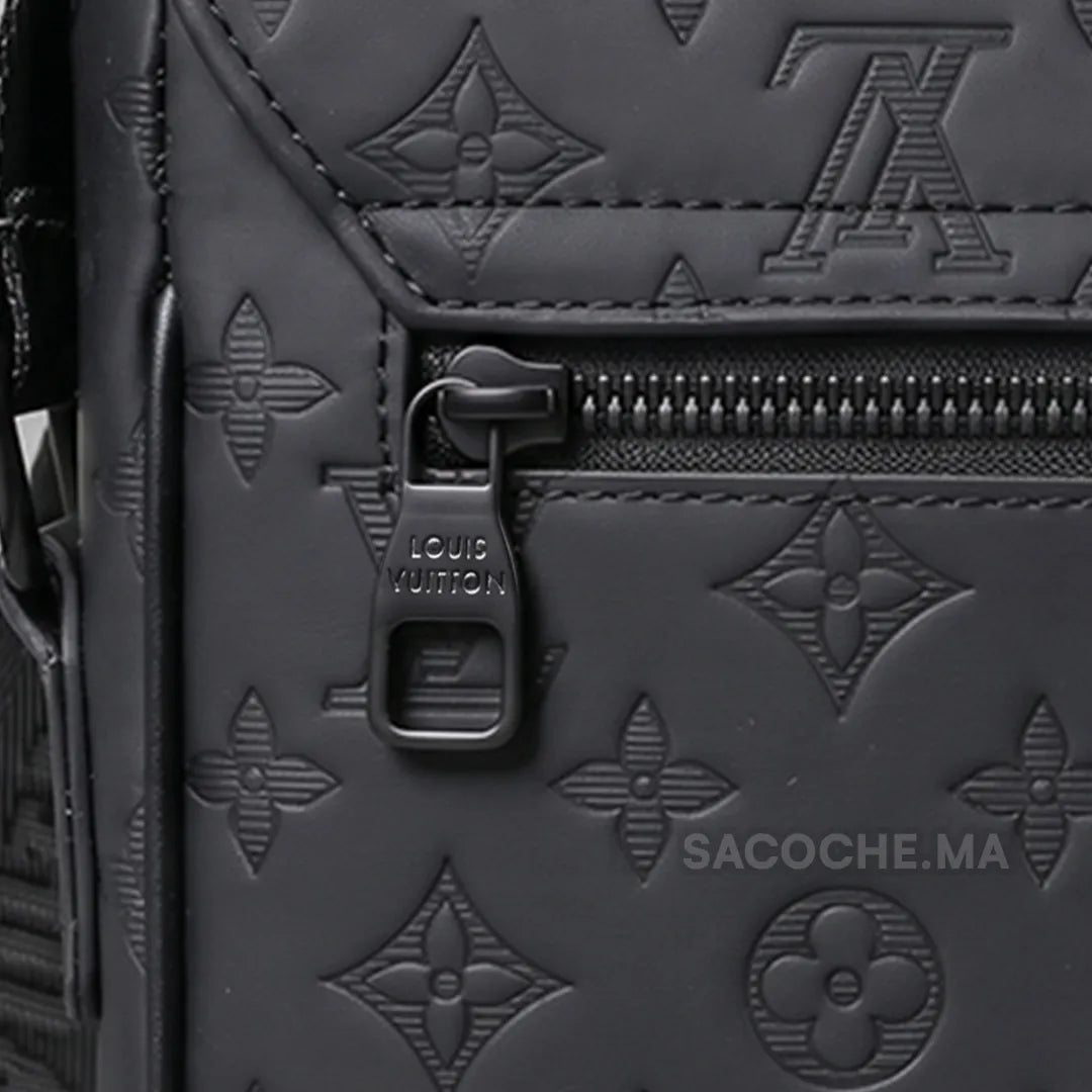 LV Monogram Noir