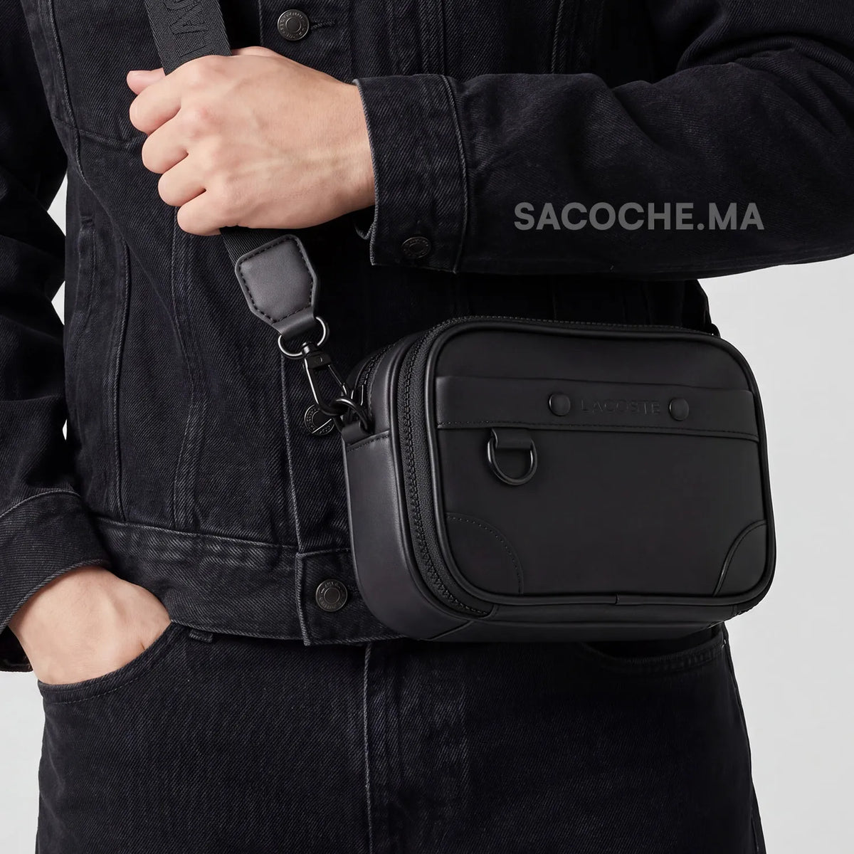 Pochette bandoulière LAC.O.STE Simple noir