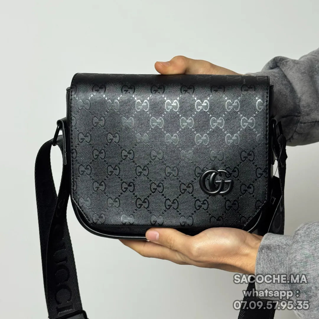 GG Monogram Noir Brillant  – 20x17CM