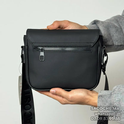 L A C O S T E Noir Simple – 20x17CM