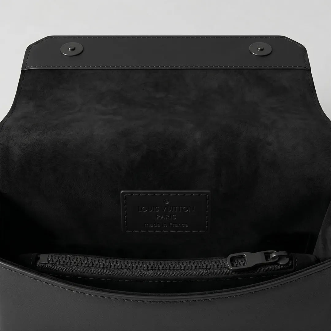 Sacoche LV simple noir : Main & Bandoulière