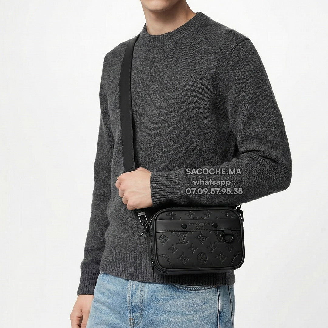 L.V Pochette Bandoulière Monogram Noir