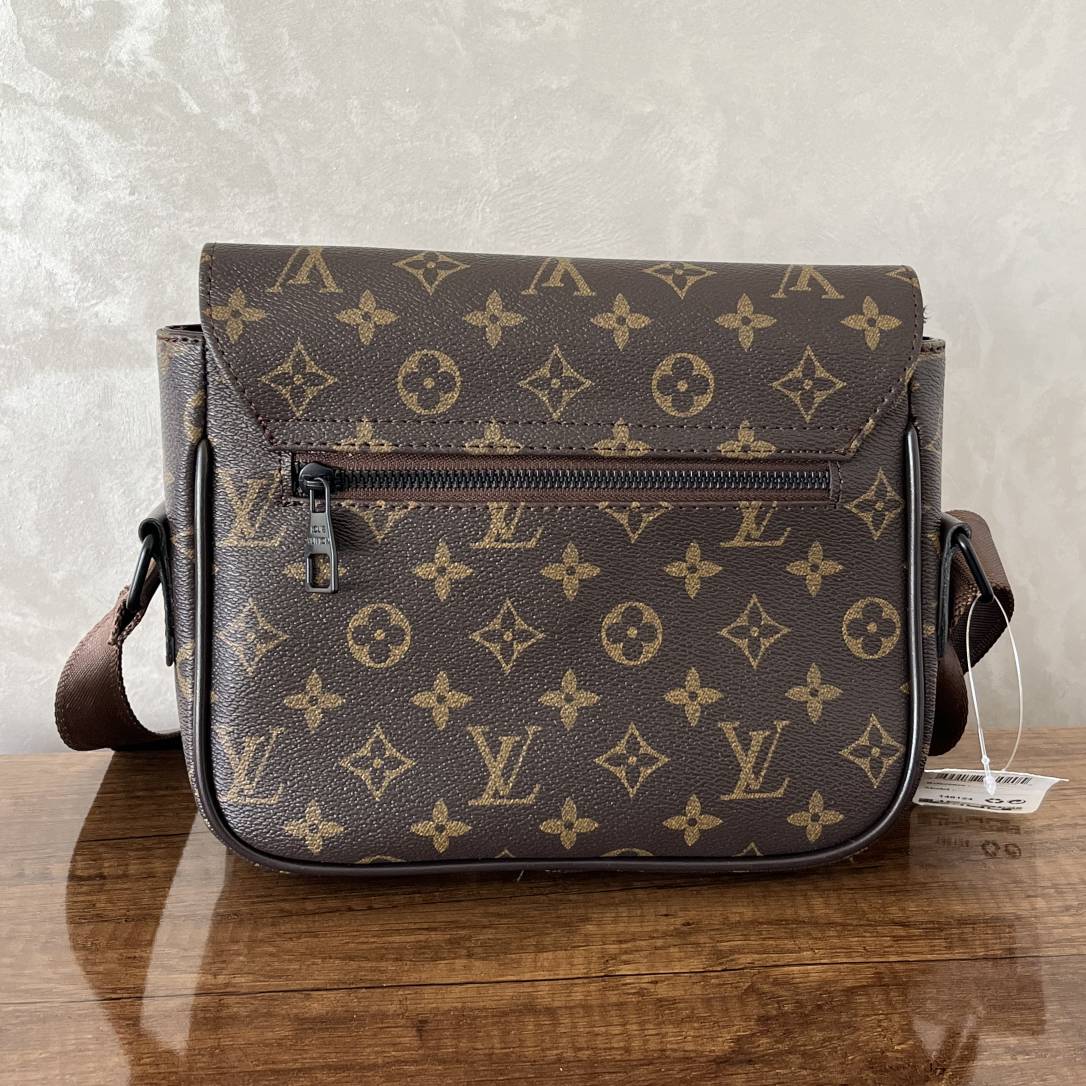 Sacs de Luxe LV pour Homme – Élégance et Style