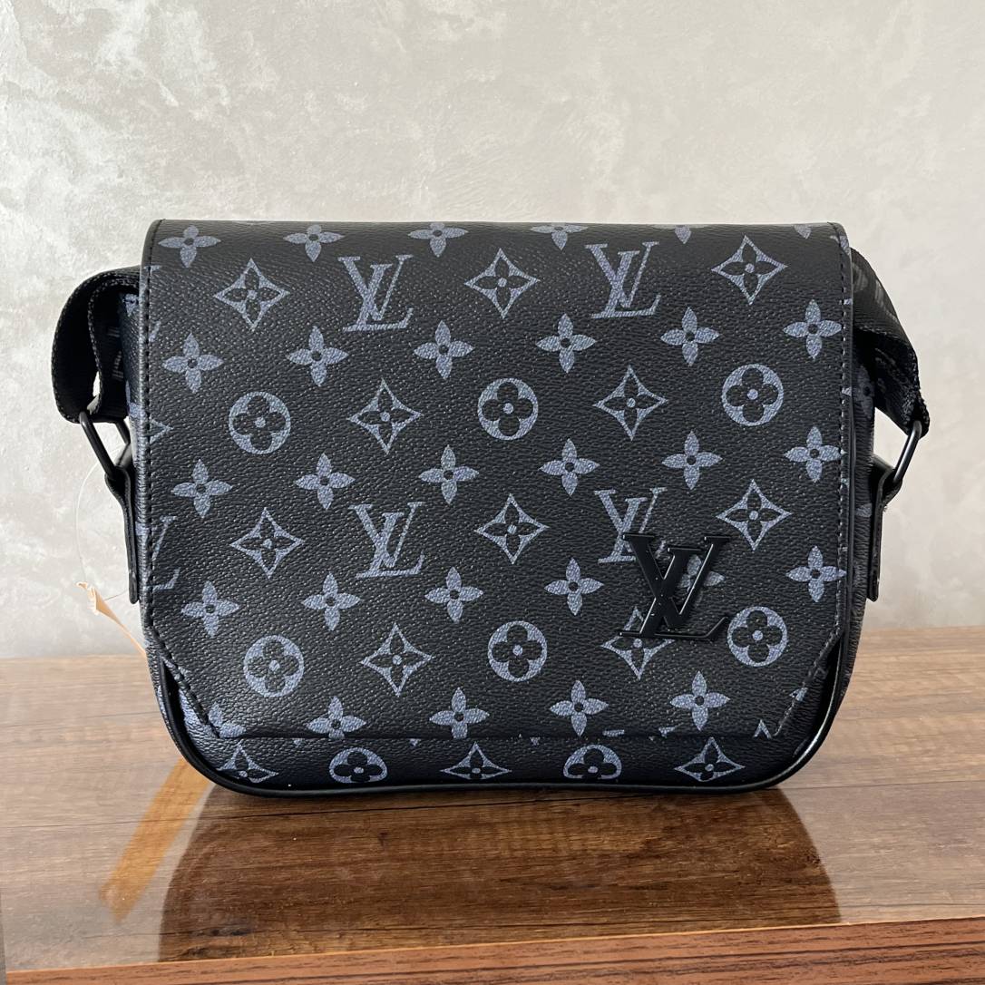 Sacs de Luxe LV pour Homme – Élégance et Style