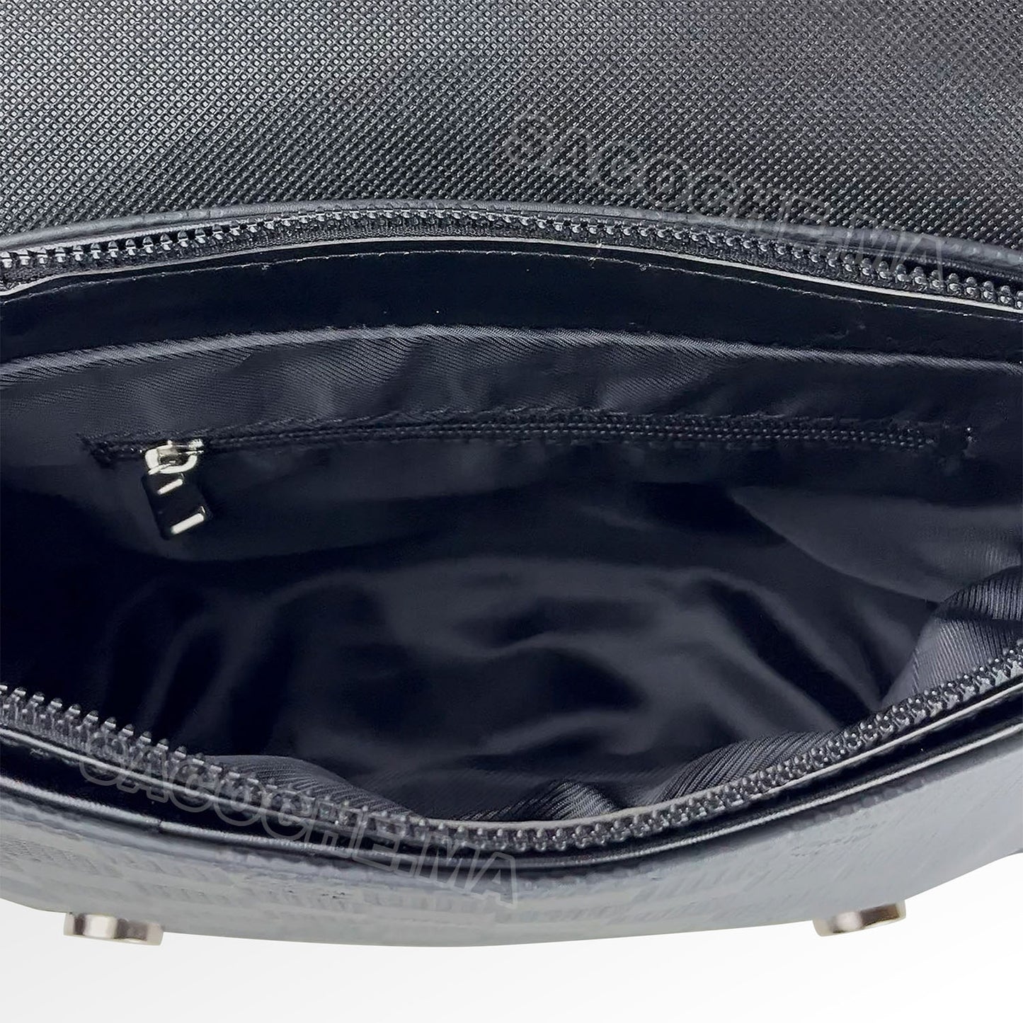 L.V Sac bandoulière Damier Noir – 24x20CM